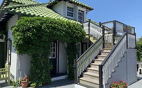 Ocean Manor 1100 Inn